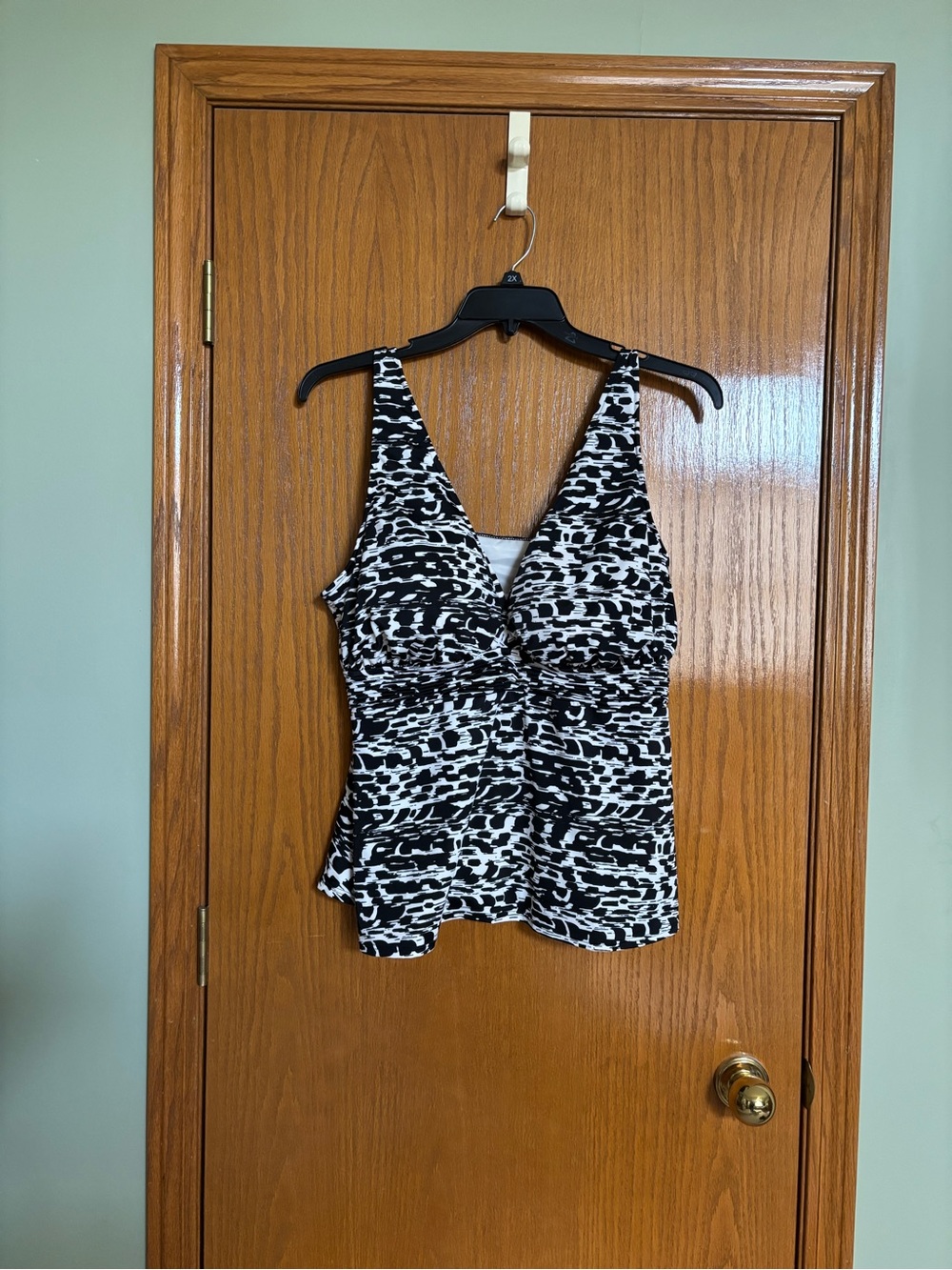 Women’s swim top
